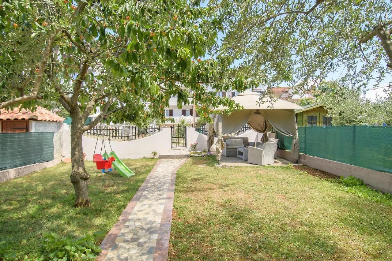 Apartments Dora Poreč Chorvatsko