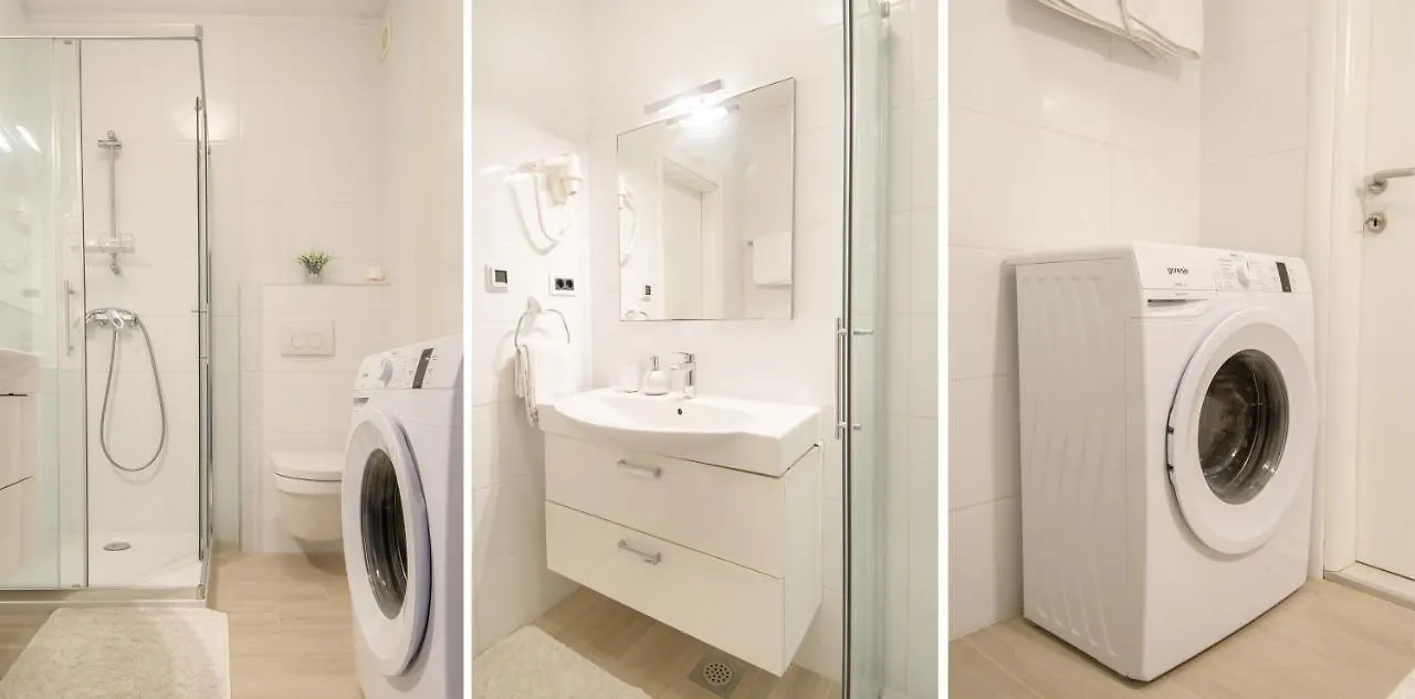 Apartments Dora Porec 0*,  Croatia