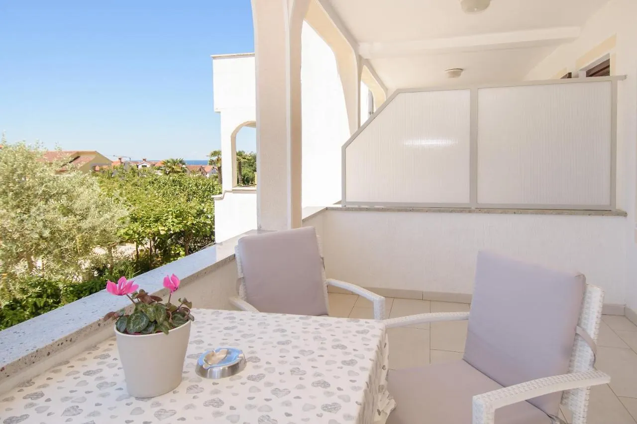 Apartments Dora Poreč 0*,